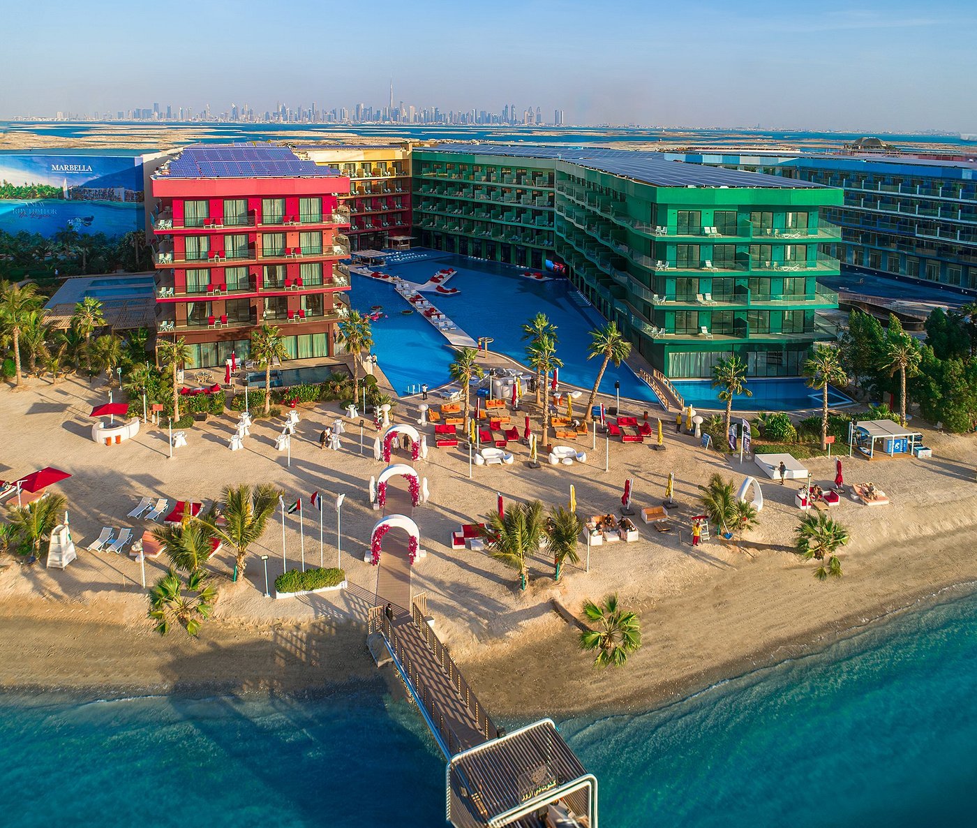 Voco Dubai фото сверху