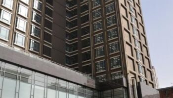 Горящий тур в отель HOLIDAY INN EXPRESS DONGZHIMEN 4* из Санкт-Петербурга вылет 04.12.2024