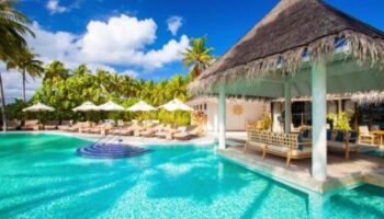 Горящий тур в отель CENTARA GRAND ISLAND RESORT & SPA 5* из Санкт-Петербурга вылет 21.01.2025