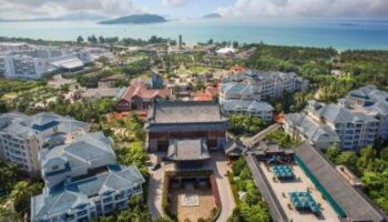 Горящий тур в отель SANYA YALONG BAY SWISS & MERCURE HOTELS 5* из Санкт-Петербурга вылет 27.09.2025