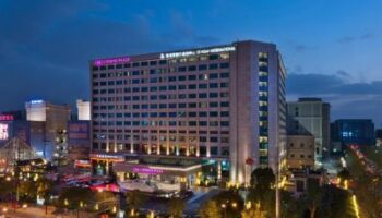 Горящий тур в отель CROWNE PLAZA NOAH SQUARE 5* из Санкт-Петербурга вылет 02.04.2026