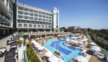 Горящий тур в отель LUNA BLANCA RESORT & SPA 5* из Санкт-Петербурга вылет 15.04.2026